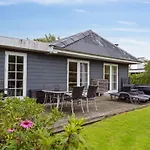 Thala - 150m From The Sea By Interhome *